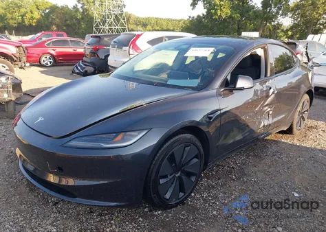 2025 Tesla Model 3 from USA, damaged, VIN 5YJ3E1EB4SF927554